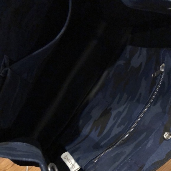 Quilted Koala East West Canvas Tote Dark Blue Camo - Picture 9 of 11